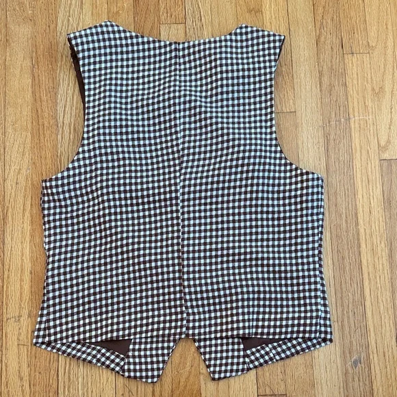 Brown and White Vest - Picture 3 of 3